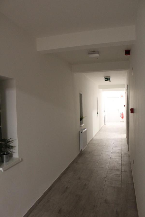 Oroszlány Czermann Holiday Inn מראה חיצוני תמונה